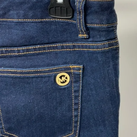 Micheal Kors women’s zipper pocket skinny jeans, size 4