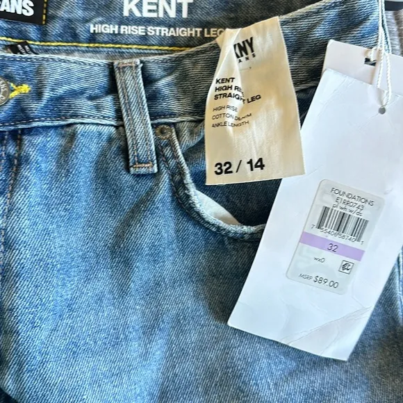 NWT  Dkny Jeans Distressed Frayed Hem Straight Leg Jeans 32/14