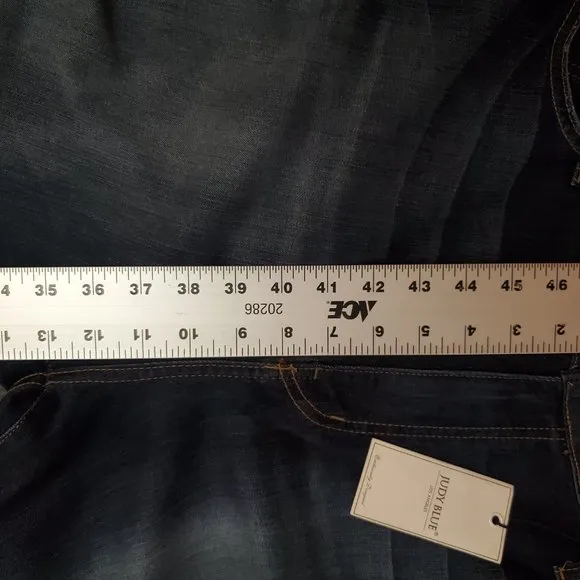 NWT Judy Blue Handsand Rayon Skinny 3XL (Meas 40x30.5 13&quot; High Rise) Jeans A14