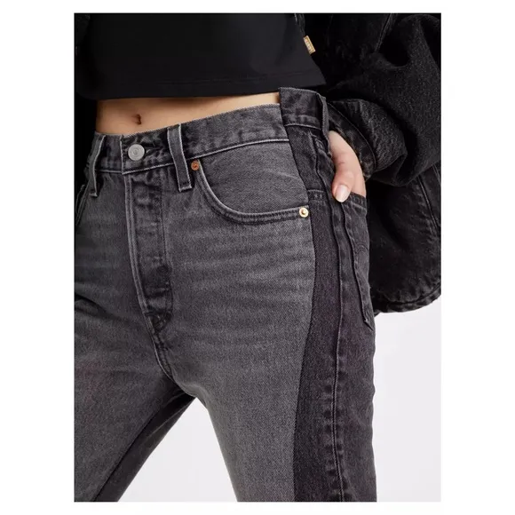 NWT Levi’s 501‎ Spliced Straight Black Raw Hem Jeans Women 27 W27