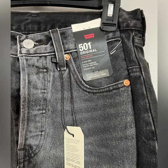 NWT Levi’s 501‎ Spliced Straight Black Raw Hem Jeans Women 27 W27