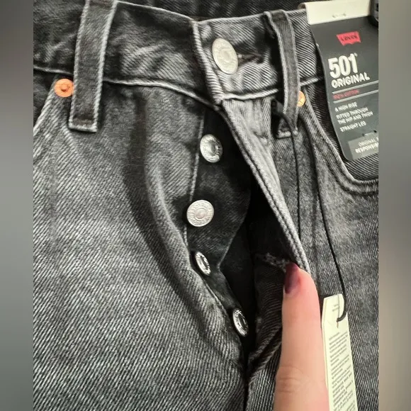 NWT Levi’s 501‎ Spliced Straight Black Raw Hem Jeans Women 27 W27