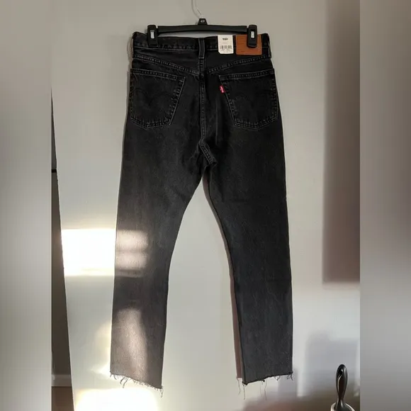 NWT Levi’s 501‎ Spliced Straight Black Raw Hem Jeans Women 27 W27