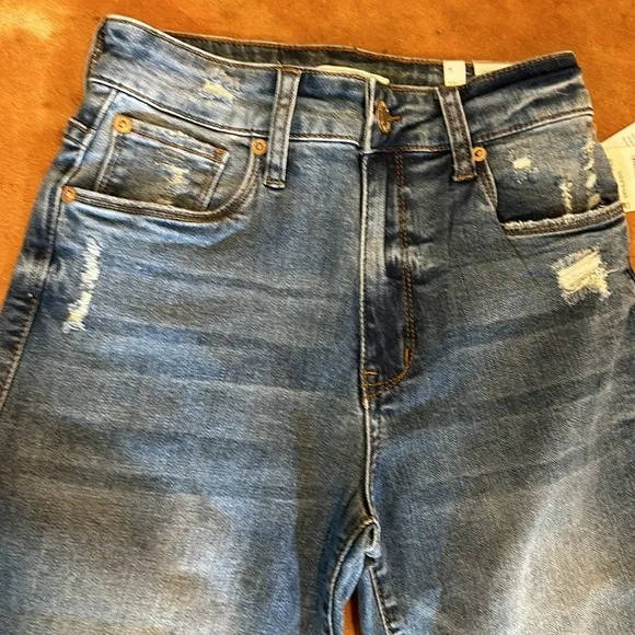 NWT STS Blue jeans. Size 25. Waist flat 13. Inseam 28”. Rise 10”