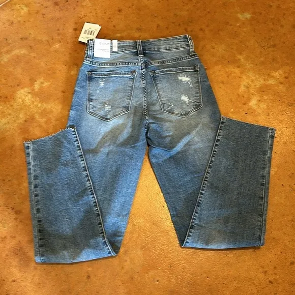 NWT STS Blue jeans. Size 25. Waist flat 13. Inseam 28”. Rise 10”