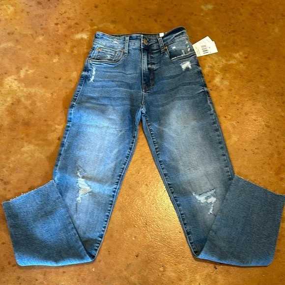 NWT STS Blue jeans. Size 25. Waist flat 13. Inseam 28”. Rise 10”