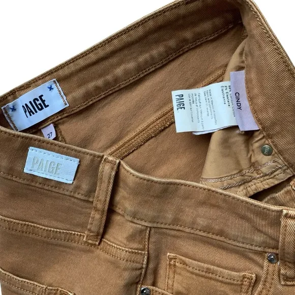 PAIGE Cindy Straight Leg Jeans! Retail $209