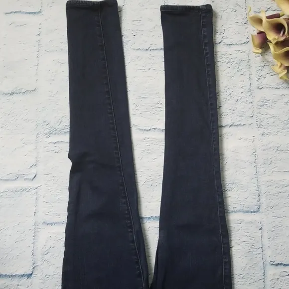 PAIGE Verdugo Ultra Skinny Jeans