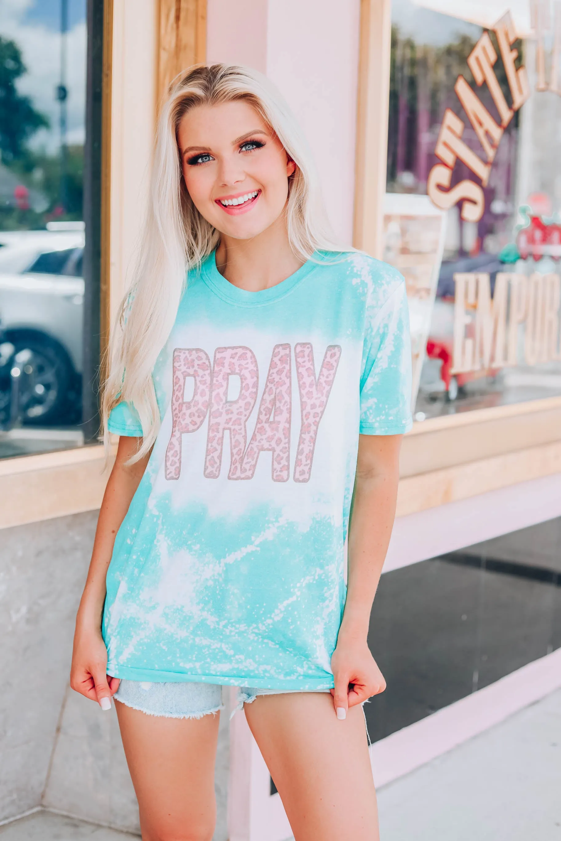 "Pray" Bleach Wash Graphic Tee - Mint