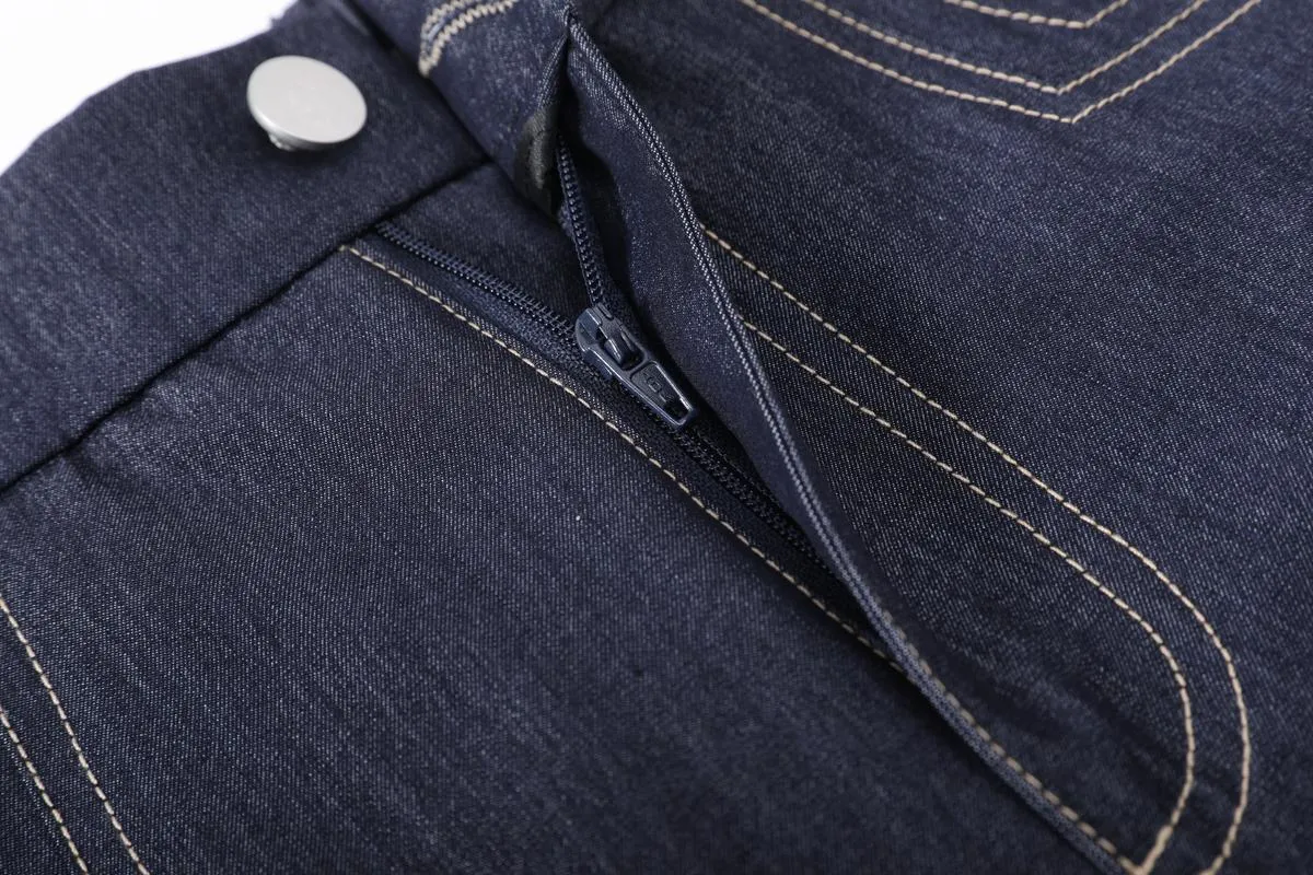 Relaxed-Fit Wide Leg Jeans with Double Stitching for Comfortable Style