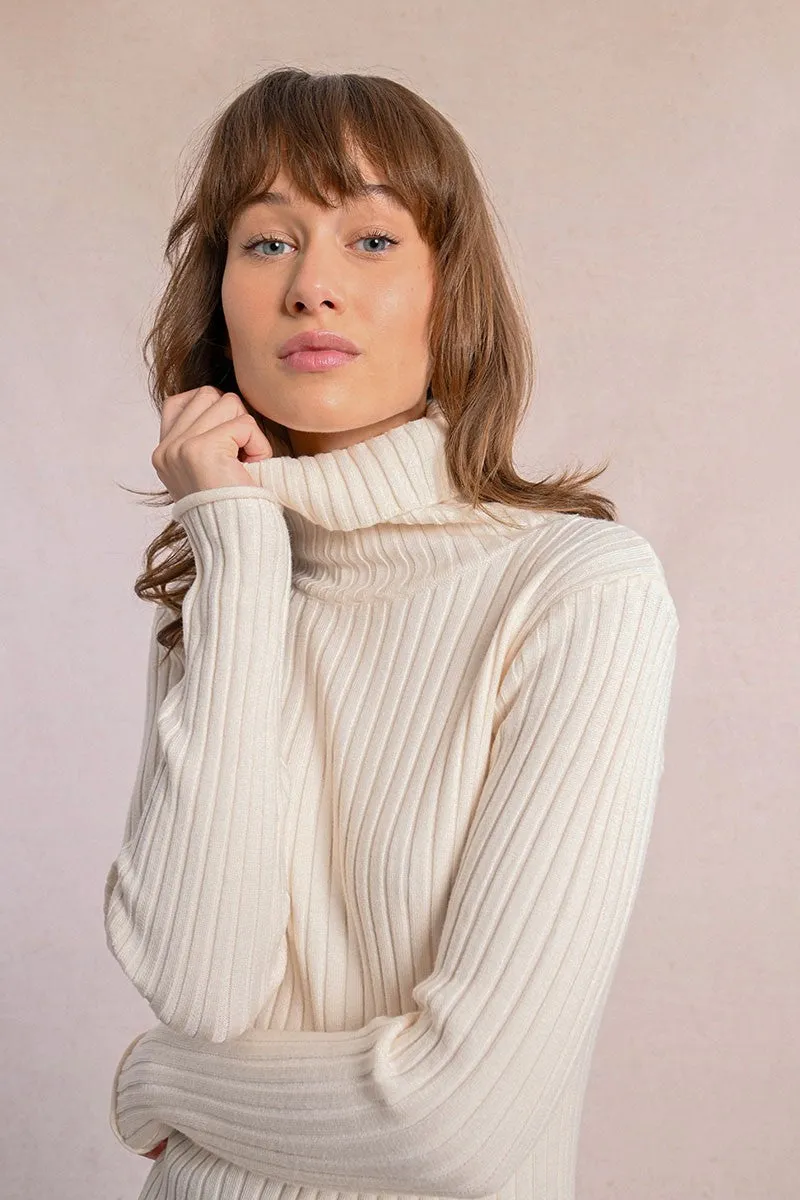 RIBBED KNIT SWEATER WITH TURTLENECK