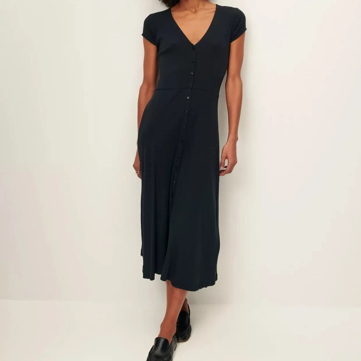 Sessun Nea Buttoned Mid Length Dress Moonless