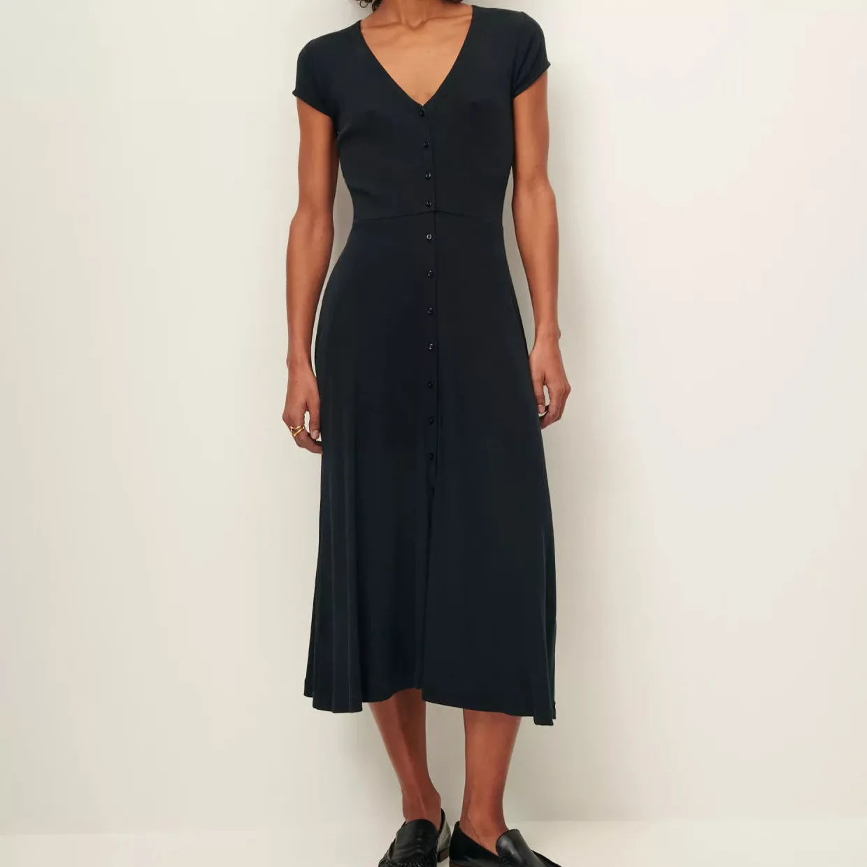 Sessun Nea Buttoned Mid Length Dress Moonless