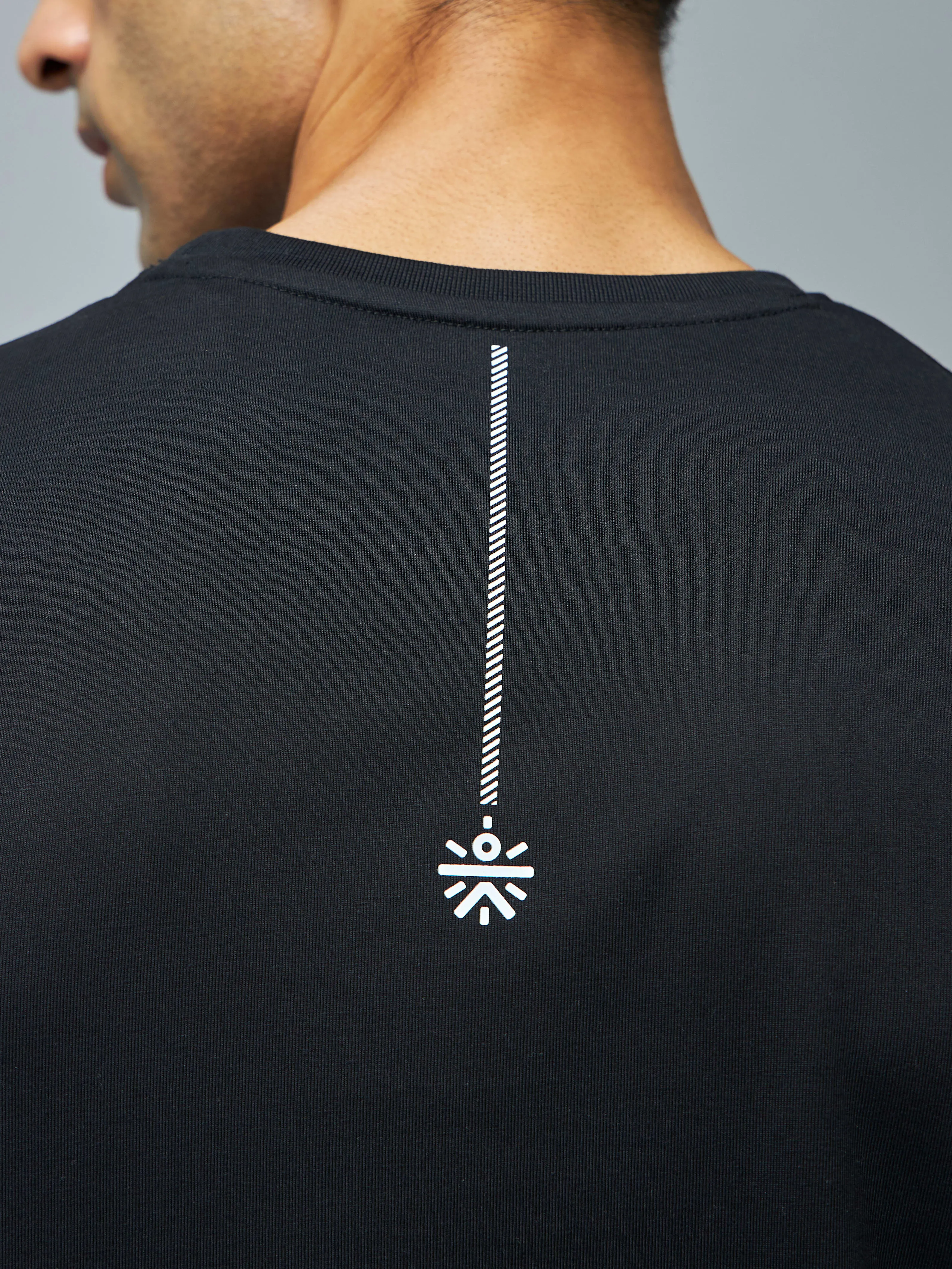 Signature Logo Graphic T-shirt