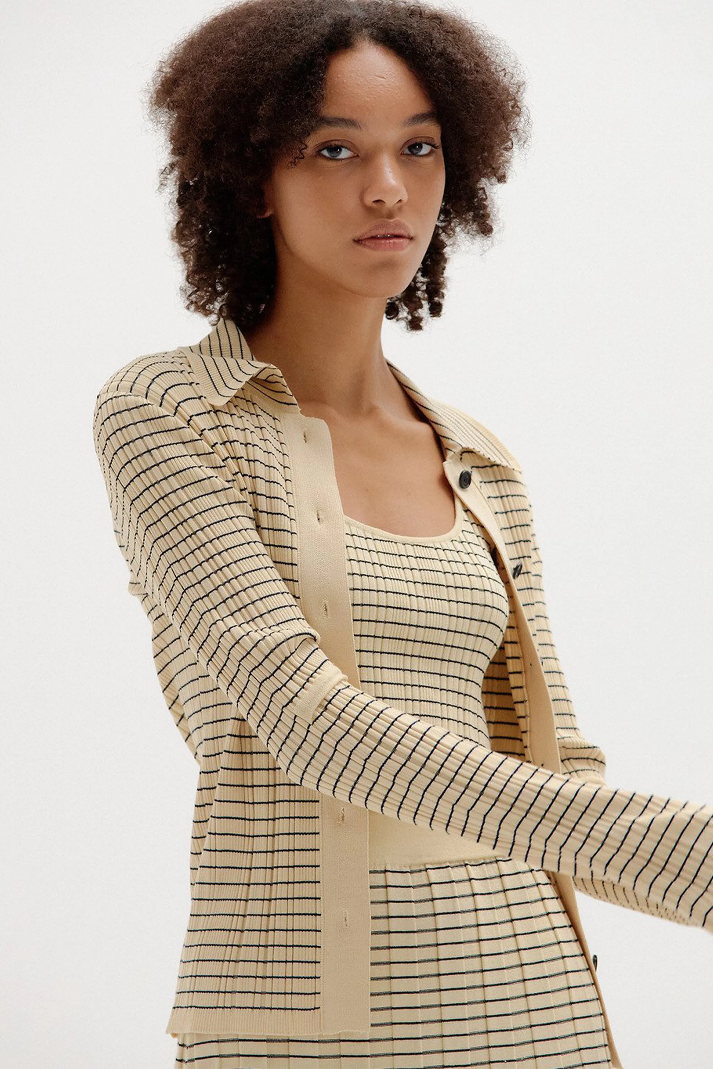 SINKY RIBBED KNIT CARDIGAN