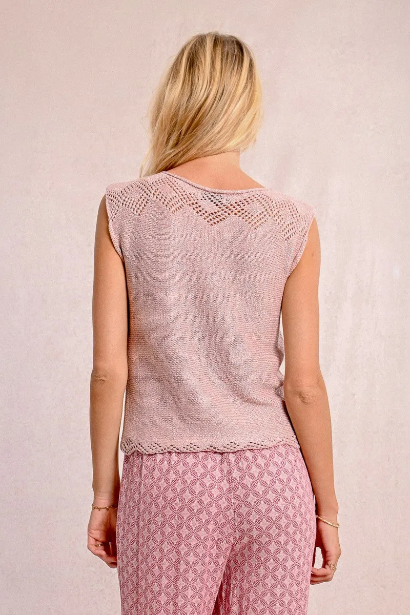 SLEEVELESS KNIT SWEATER