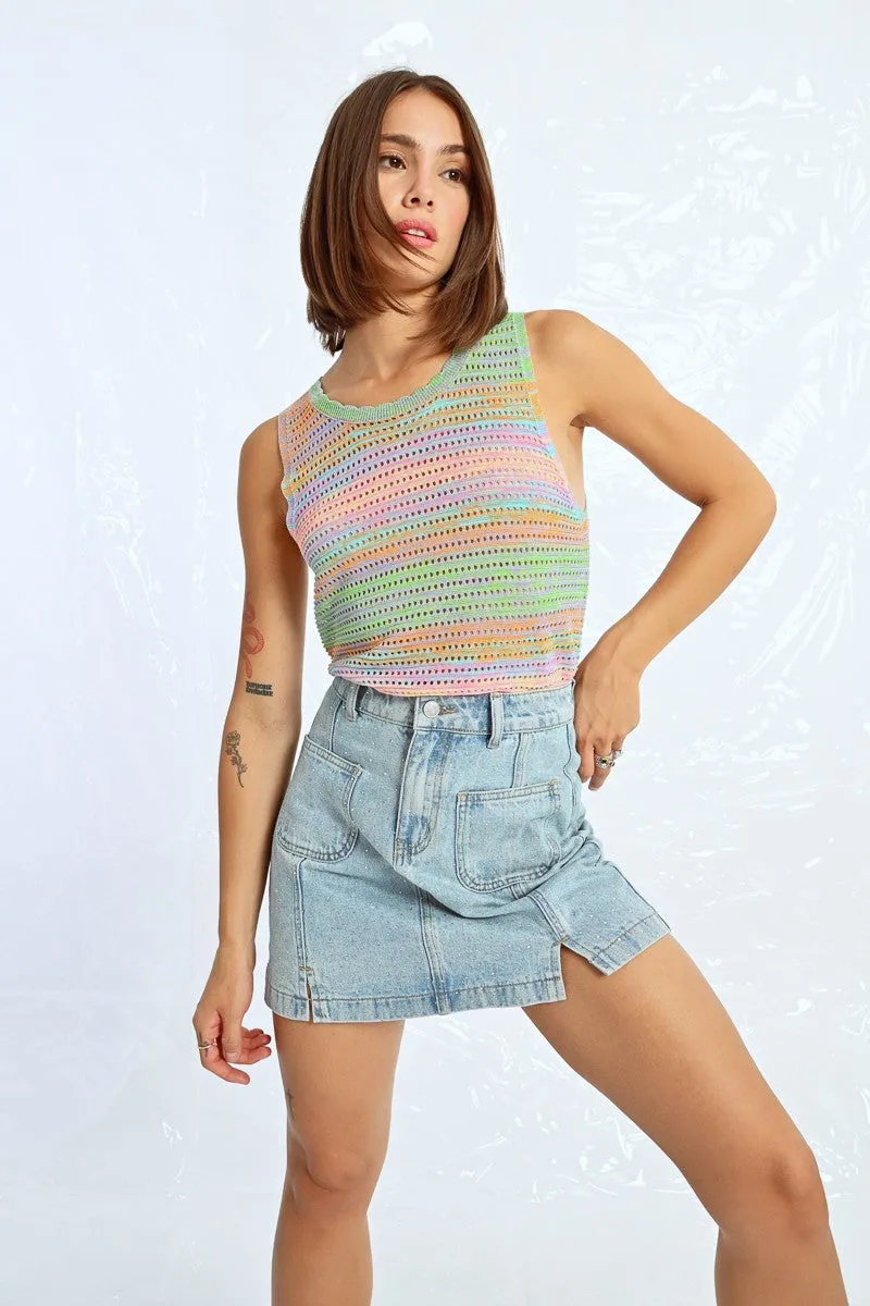 SLEEVELESS KNIT SWEATER