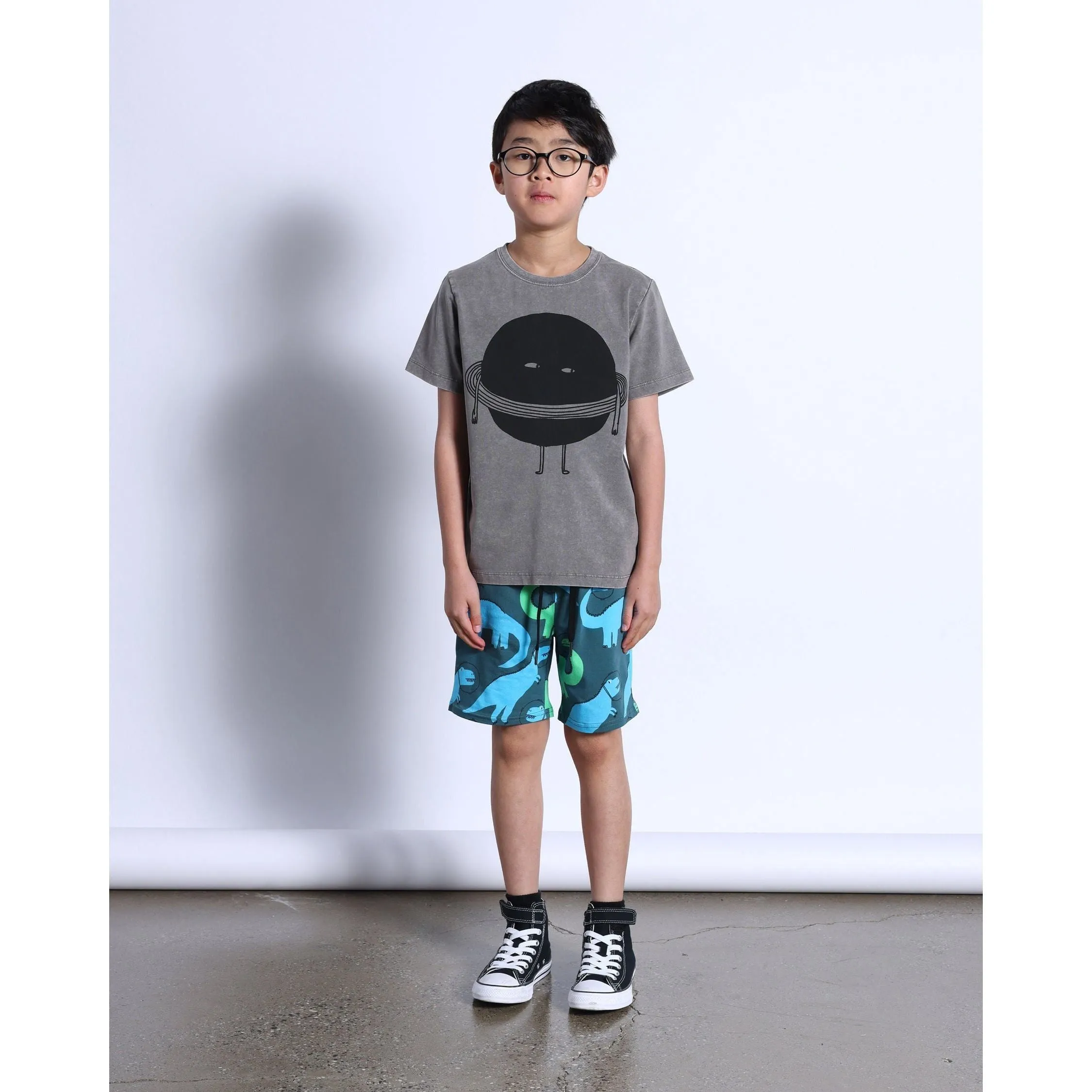 Sneaky Saturn Tee- Grey Wash