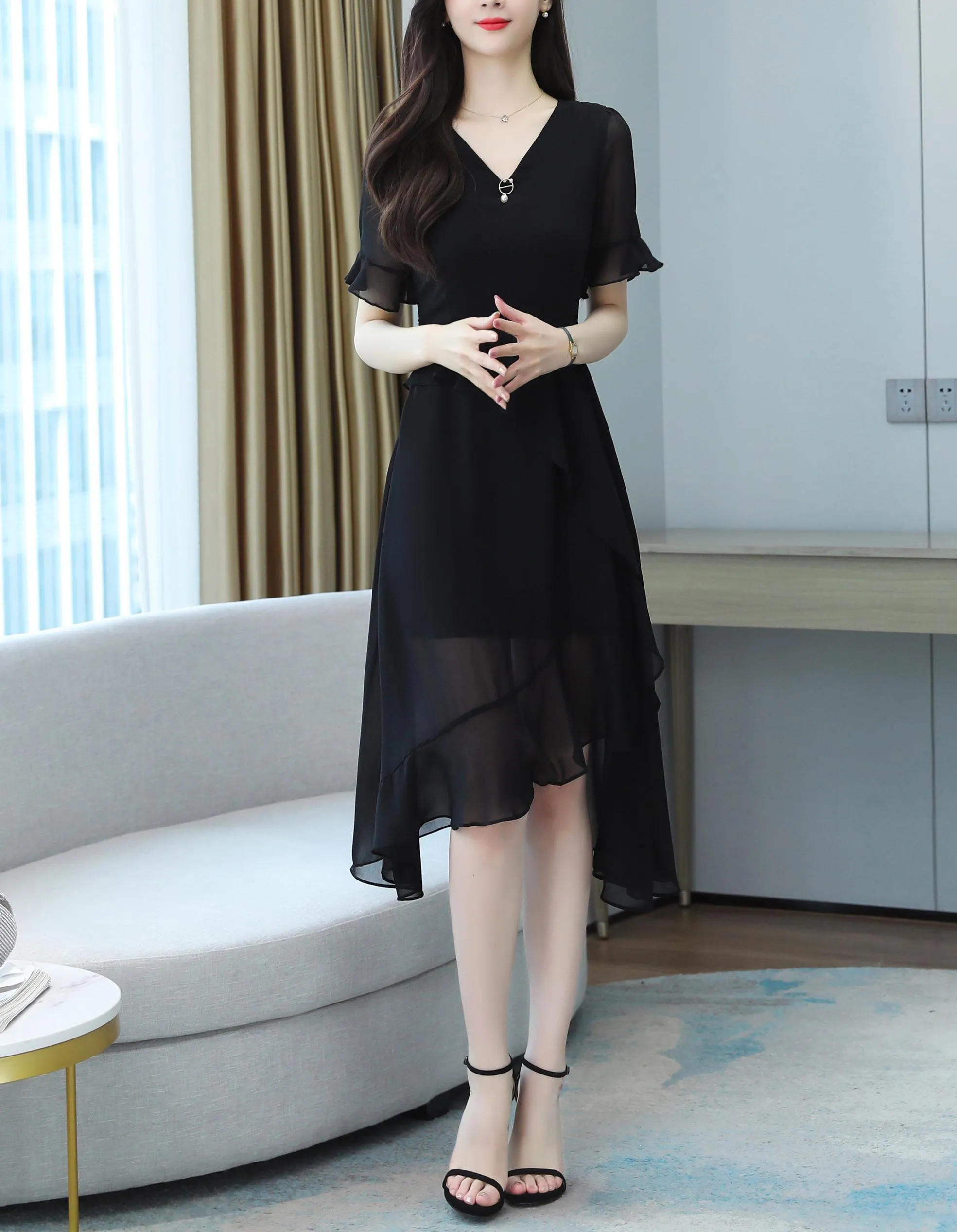 Solid Color Mid-Length Tulle Dress in Chiffon with V-Neck