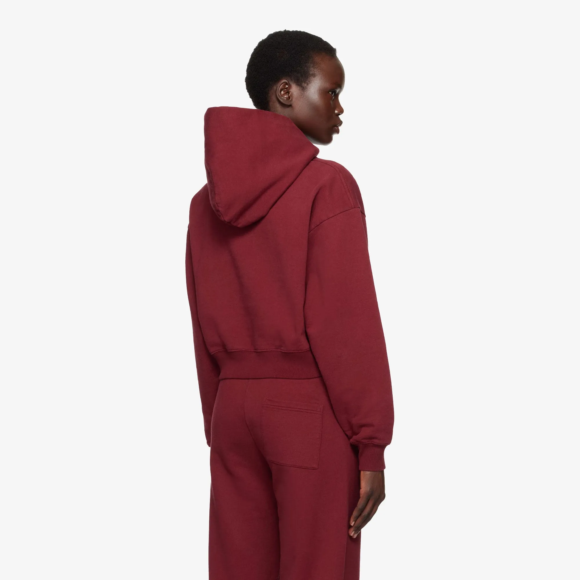 SPORTY & RICH | VENDOME EMBROIDERED CROPPED HOODIE { RED