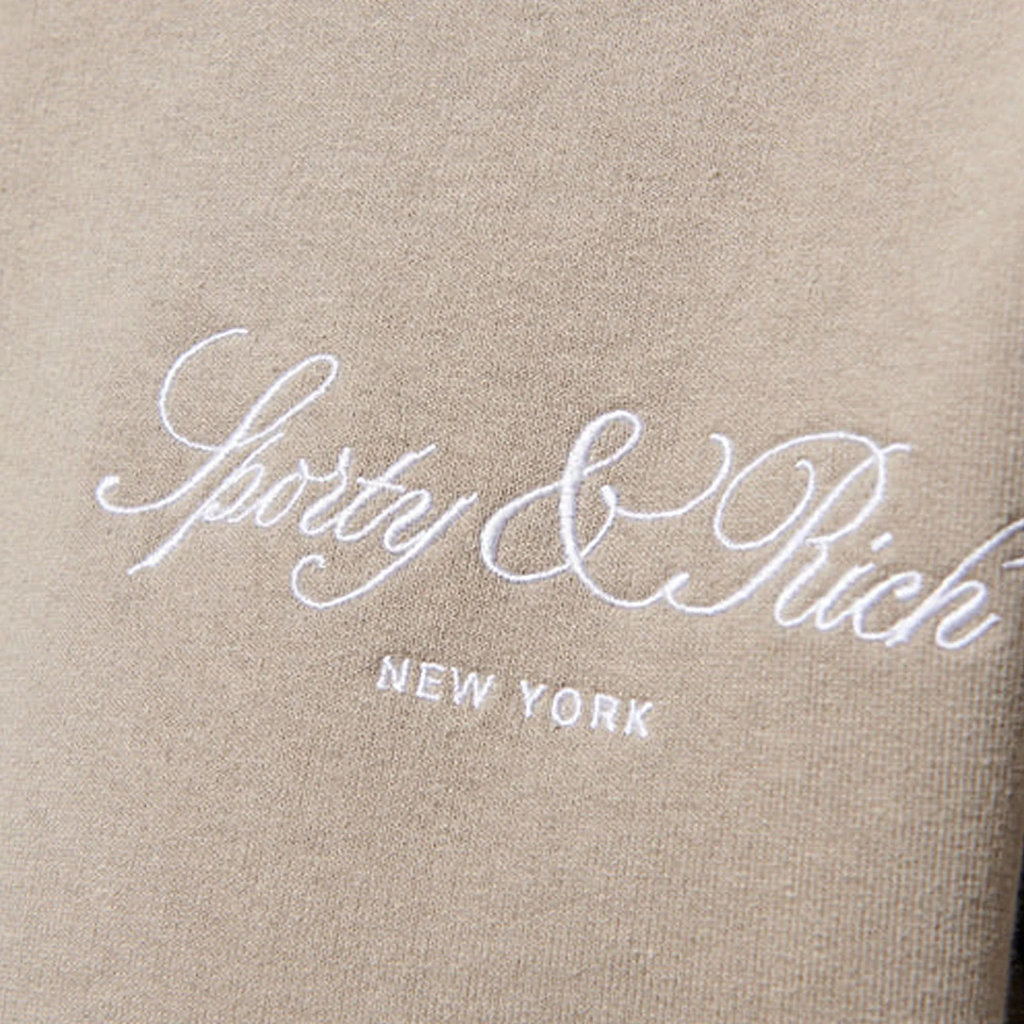 SPORTY & RICH | VENDOME SCRIPT EMBROIDERED CROPPED HOODIE { BEIGE