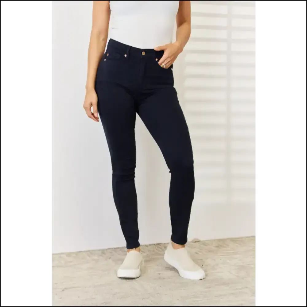 Squeeze, Sassy & Stylish: Judy Blue's Tummy Control Skinny Jeans