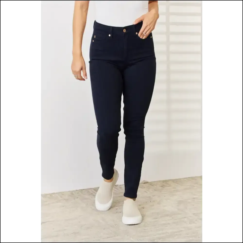 Squeeze, Sassy & Stylish: Judy Blue's Tummy Control Skinny Jeans
