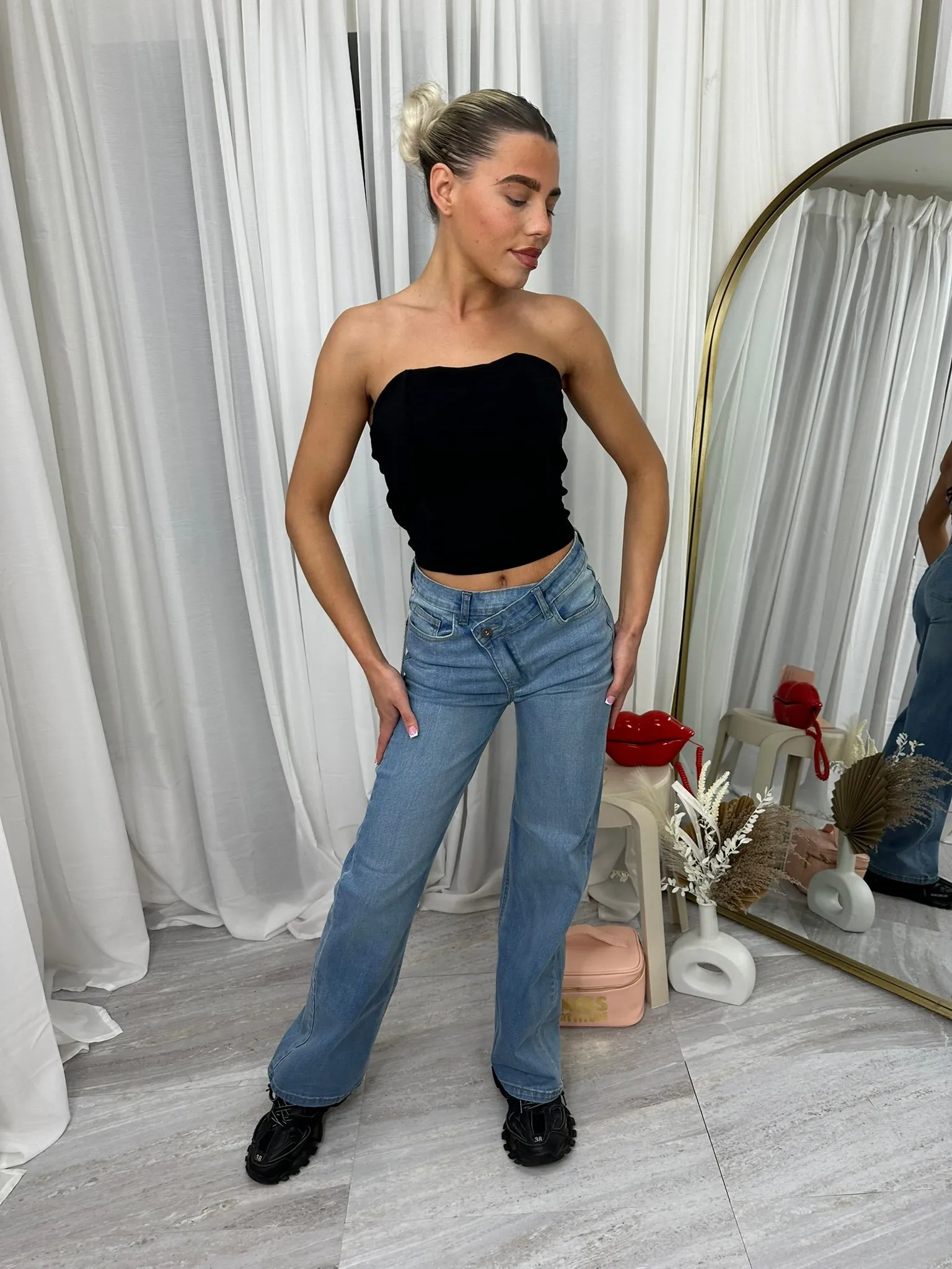 Straight leg dipped button viral denim blue jeans