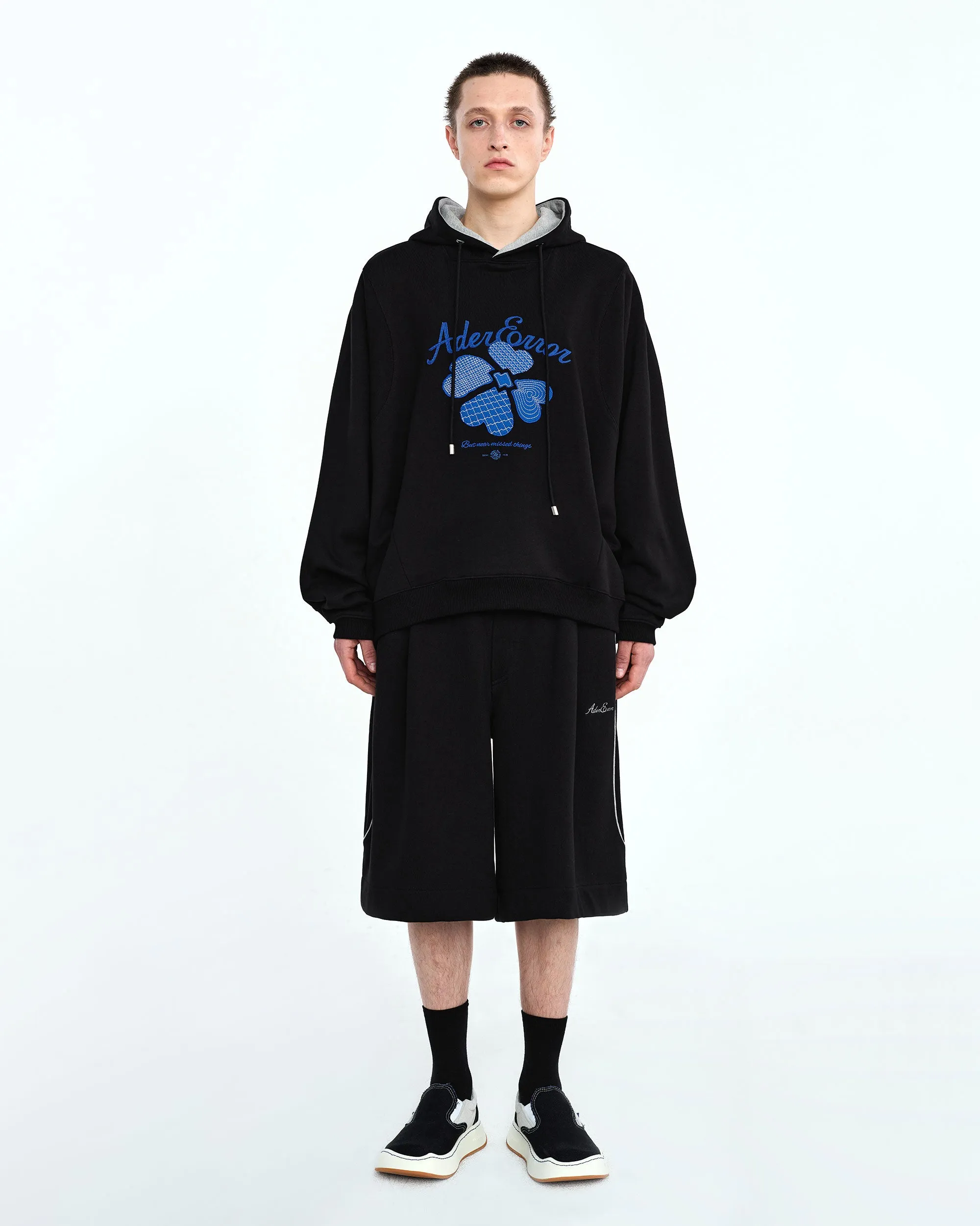 TEVER LOGO HOODIE
