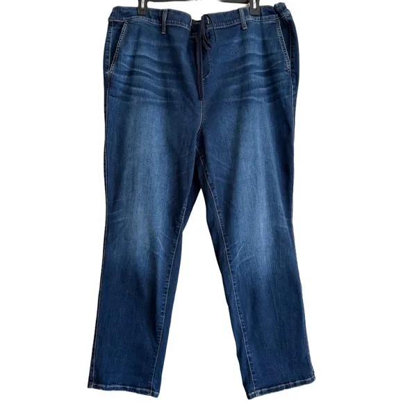 TORRID Weekend Boyfriend Straight Supersoft Casual Drawstring Waist Jeans 5T NWT