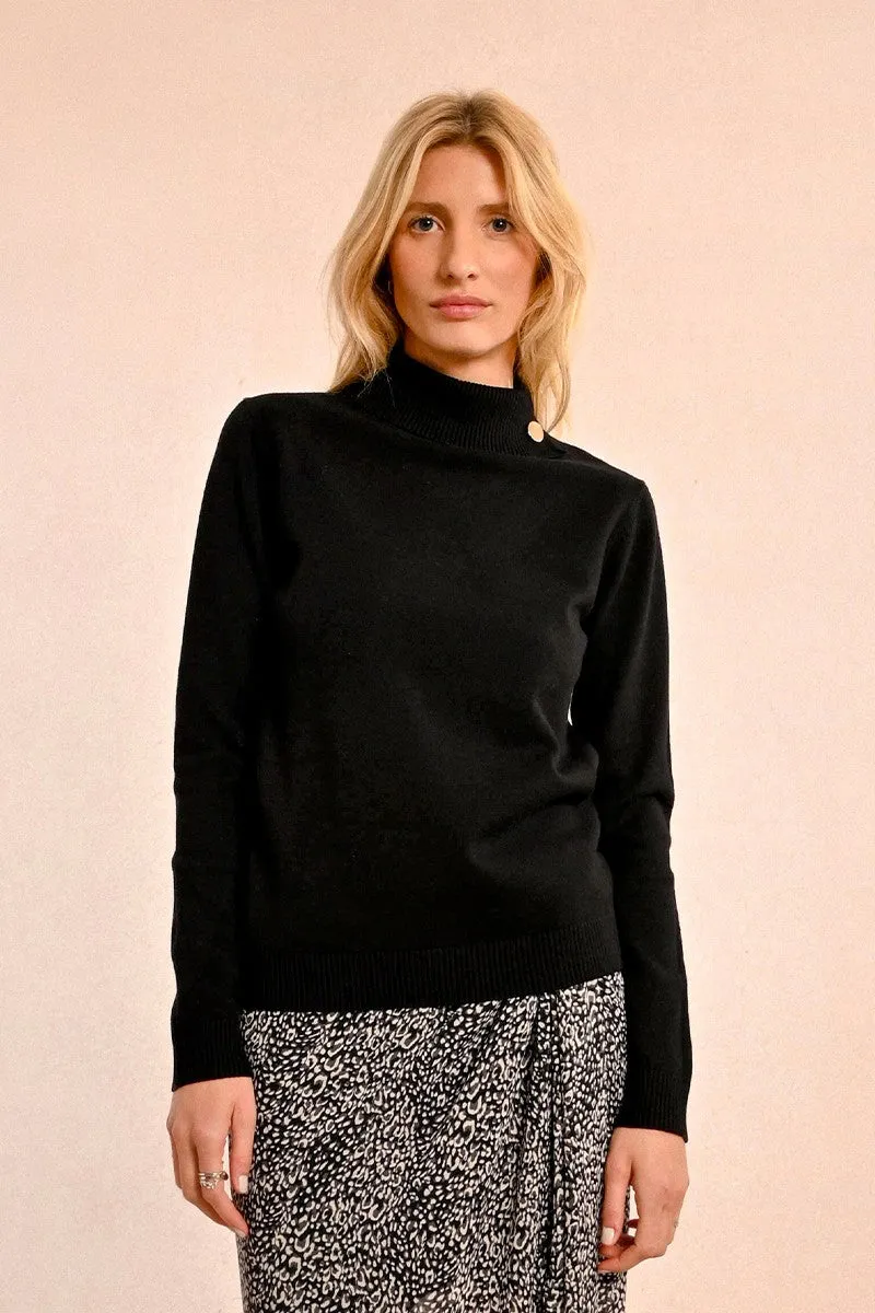TURNED TURTLENECK SWEATER