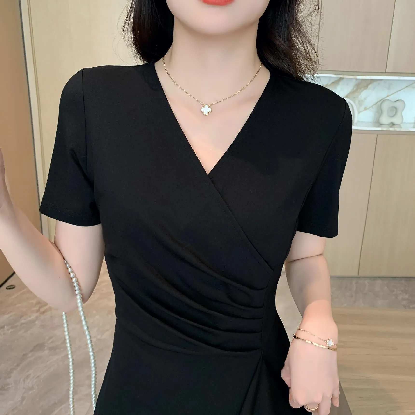 Women’s Chic Pleated Dress for a Flattering Silhouette