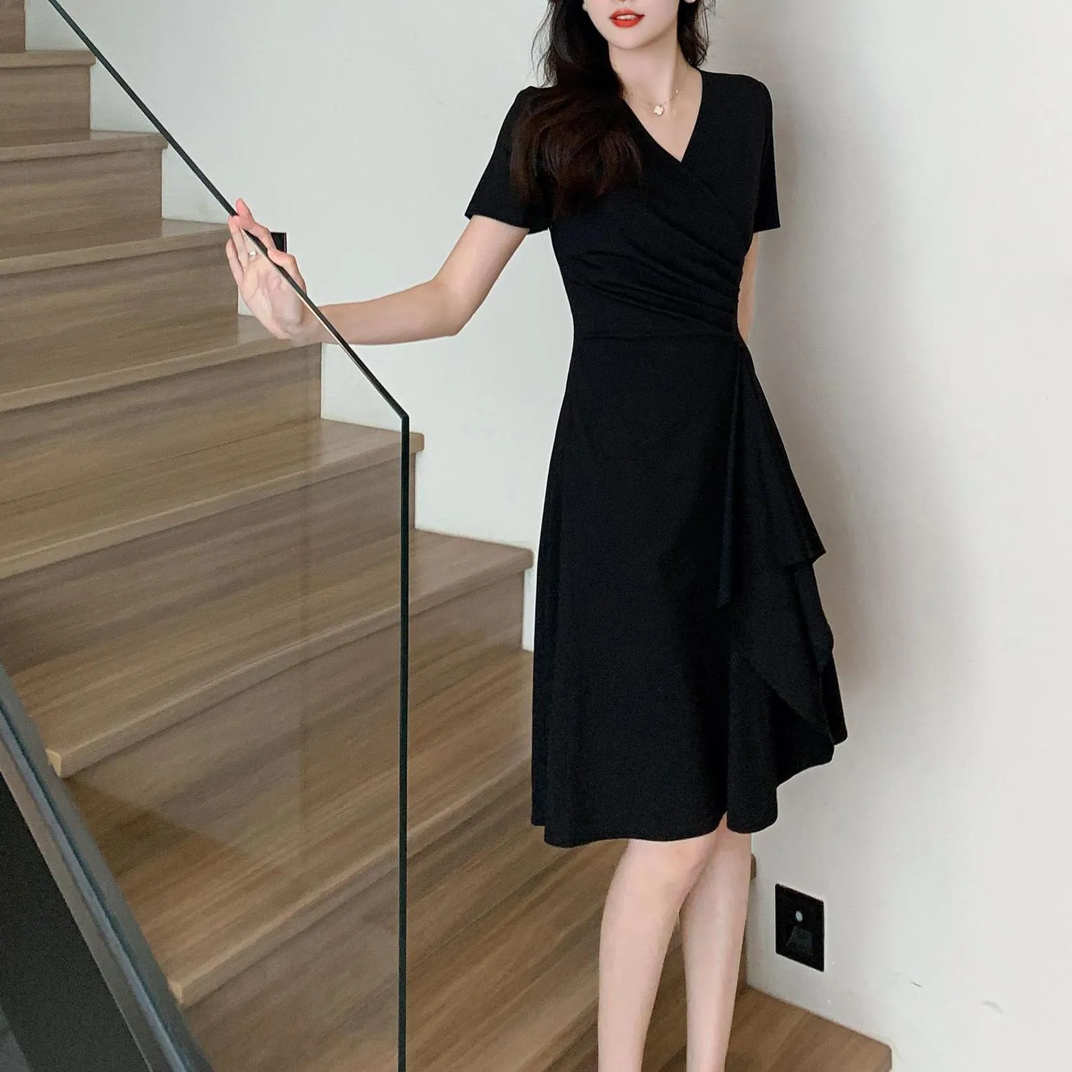 Women’s Chic Pleated Dress for a Flattering Silhouette