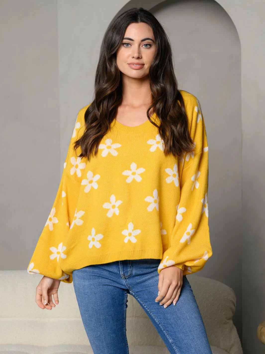 WOMEN'S DAISY PRINT LONG SLEEVE KNIT SWEATER