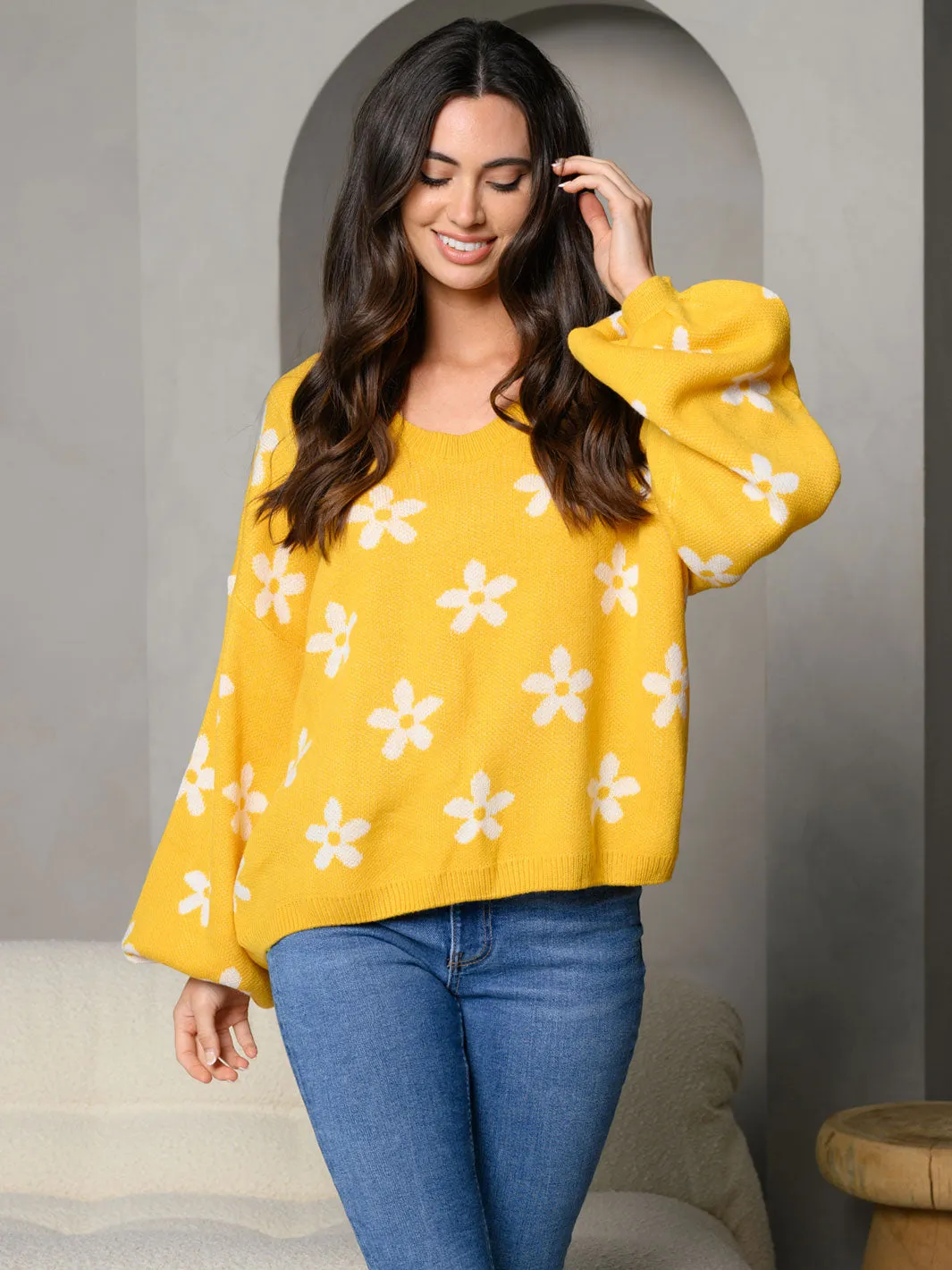 WOMEN'S DAISY PRINT LONG SLEEVE KNIT SWEATER