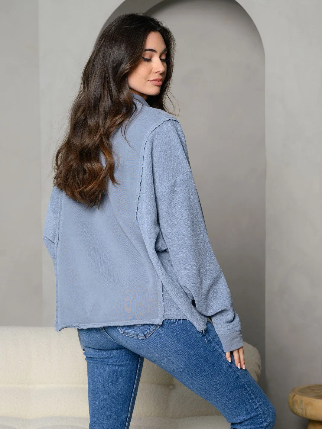 WOMEN'S LONG SLEEVE COLLAR NECK BUTTON UP SWEATER