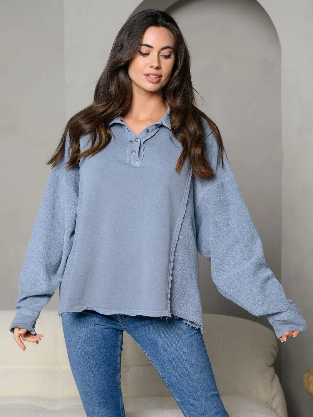WOMEN'S LONG SLEEVE COLLAR NECK BUTTON UP SWEATER
