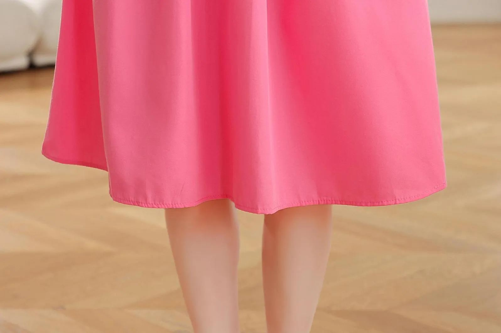 Women's Mid-Length Dress with Elastic Waist and In-Seam Pockets