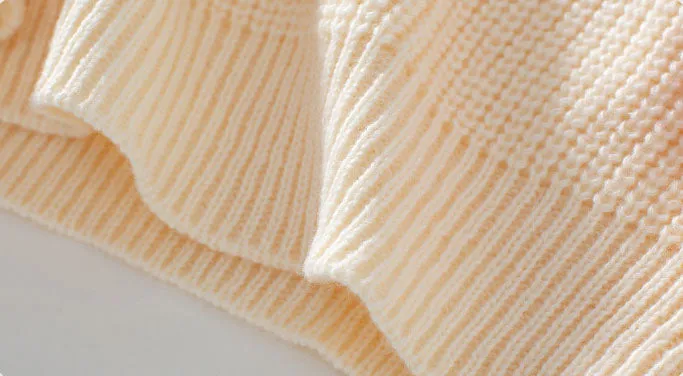 Women's Shrunken Crochet Jumper for a Stylish Look