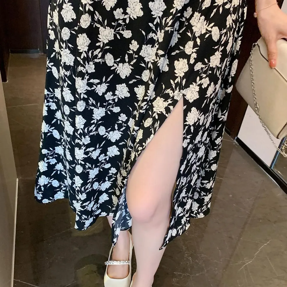 Women's Stunning Floral Print Tea Tea Dress with Split Thigh