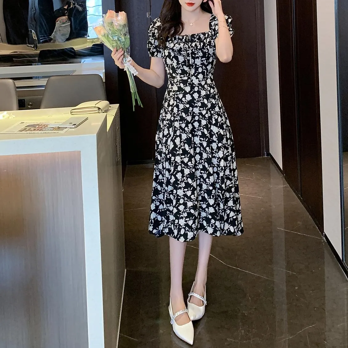 Women's Stunning Floral Print Tea Tea Dress with Split Thigh