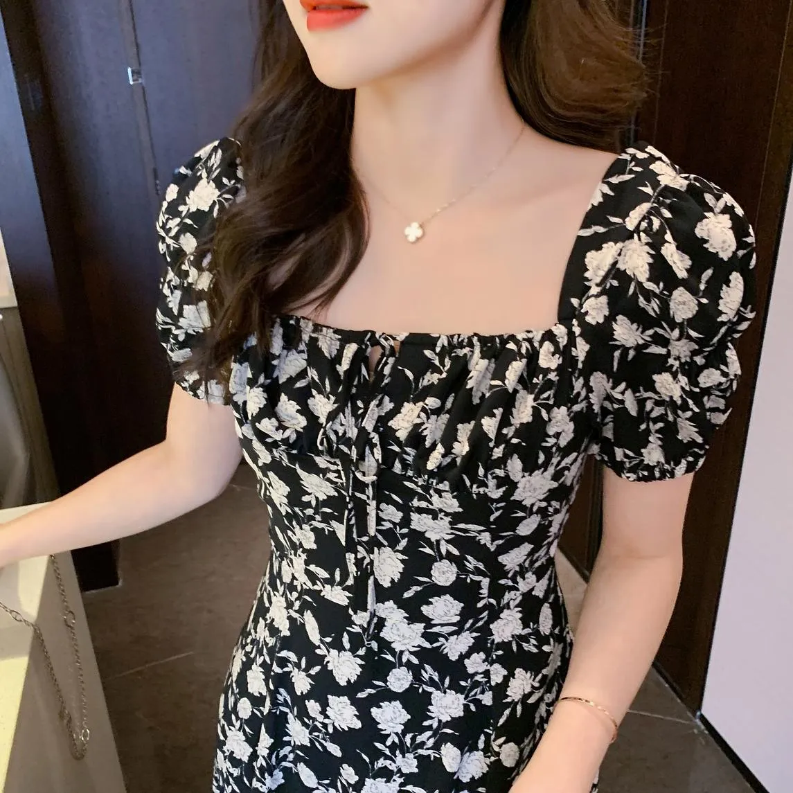 Women's Stunning Floral Print Tea Tea Dress with Split Thigh